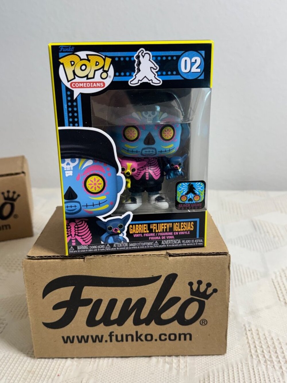 Funko Pop Gabriel Fluffy Iglesias Dia De Los Fluffys Black Light Edition 2 NIB